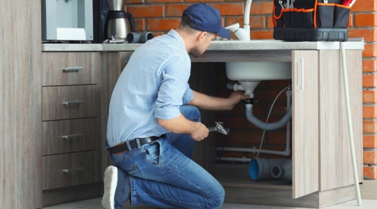 Plumbing Issues Cost Homeowners: Avoid Expensive Repairs Now!